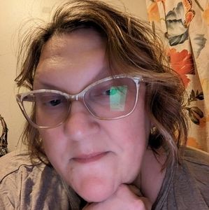 Meet your Posher, Pam